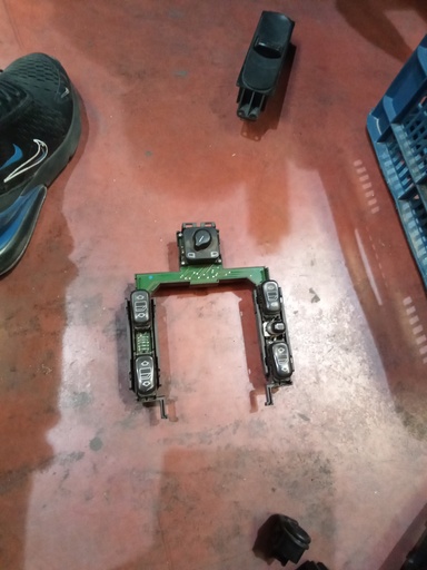 [Sin referencia] Botonera eleva lunas mercedes clase e w210 '97