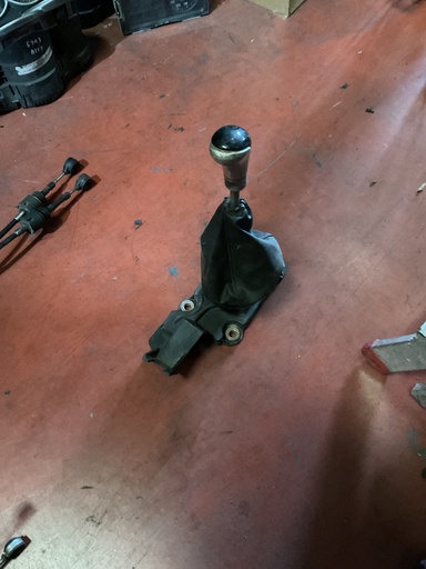 [Sin referencia] Palanca cambios 5 vel. citroen c5 ‘00