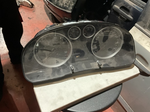 [3BP920829A] Cuadro instrumentos volkswagen passat ‘05
