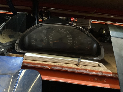 [A2105402911] Cuadro instrumentos mercedes 270 w210