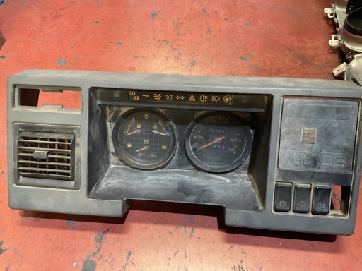 [Sin referencia] Cuadro instrumentos  nissan trade ‘95