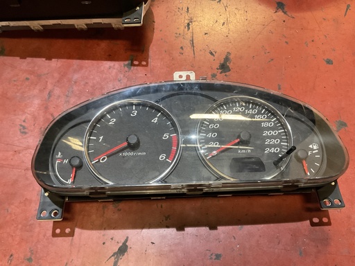 [Sin referencia] Cuadro instrumentos mazda 6 ‘03