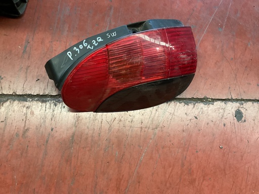 Piloto izquierdo peugeot 306 sw