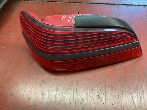 Piloto izquierdo peugeot 406 01