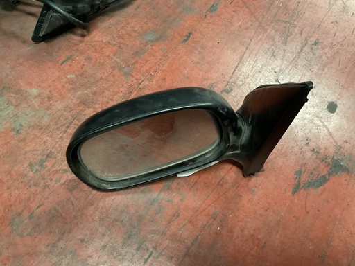[011156] Retrovisor izquierdo manual nissan micra ‘93