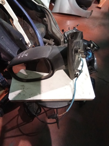 Retrovisor izquierdo citroen c2 '04