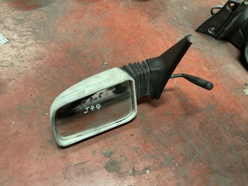 [Sin referencia] Retrovisor izquierdo manual peugeot 205 ‘90