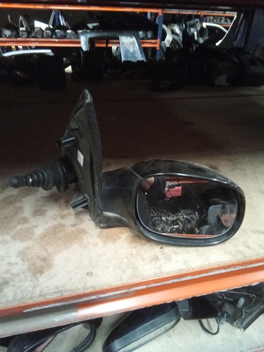 [027003] Retrovisor derecho manual peugeot 206 '03
