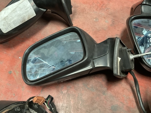 [014145] Retrovisor izquierdo peugeot 407 ‘04