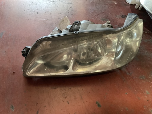 Faro izquierdo peugeot 306 1998