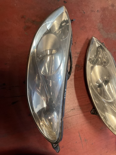 Faro izquierdo peugeot 407 2007