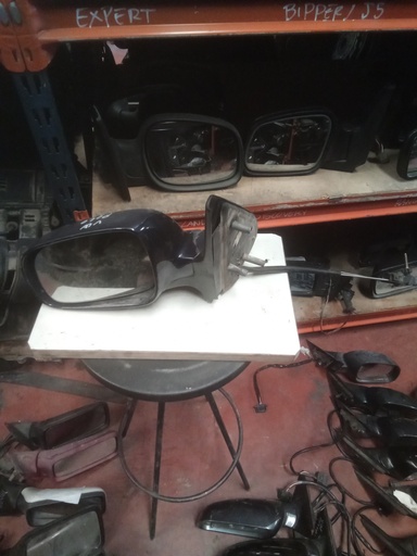 [010640] Retrovisor izquierdo manual volkswagen polo '01