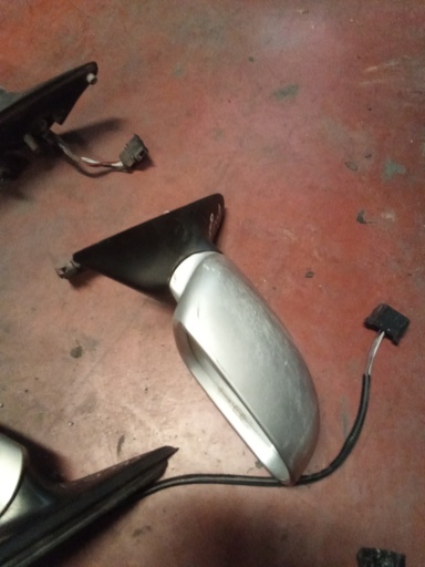 [030137] Retrovisor derecho skoda octavia '02
