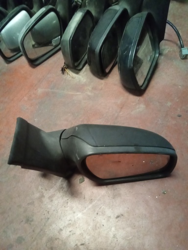 [014292] Retrovisor derecho ford focus '06