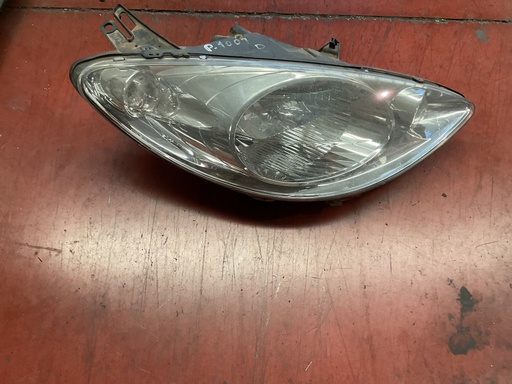 Faro derecho peugeot 1007