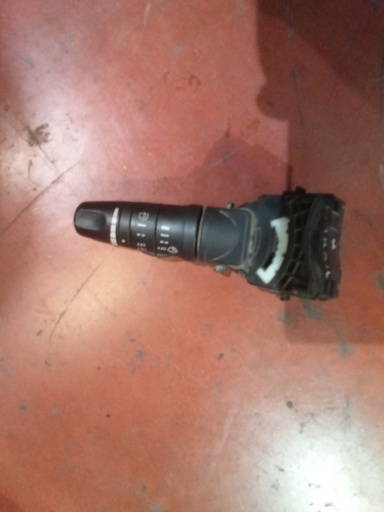 [25260AV770] Mando de limpiaparabrisas nissan primera '02