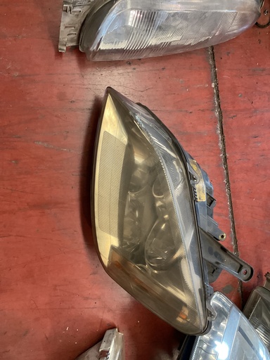 Faro izquierdo Ford Focus C Max