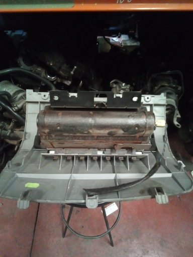 [8200136277] Airbag frontal Renault trafic '06