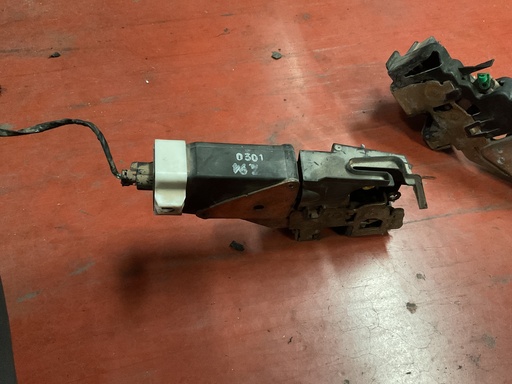 [Sin referencia] Cerradura trasera derecha volvo V40