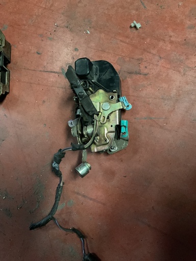 [Sin referencia] Cerradura delantera izquierda Chrysler voyager ‘04