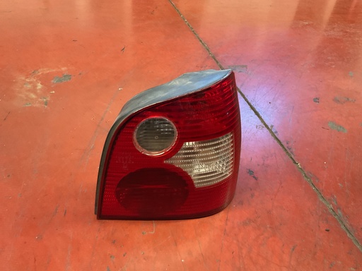 Piloto derecho Volkswagen Polo 2002