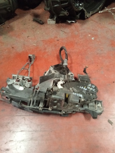 Cerradura delantera izquierda Volvo s40 '06