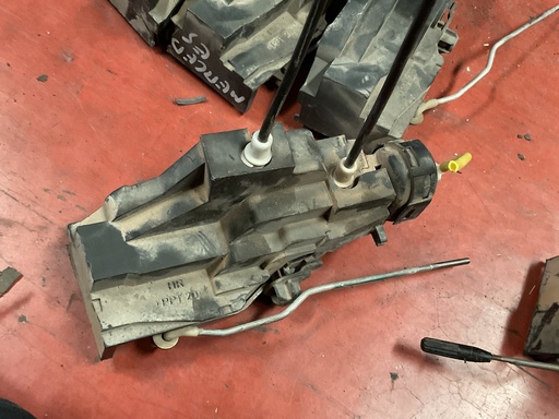 [Sin referencia] Cerradura trasera derecha mercedes clase A w168 ‘04