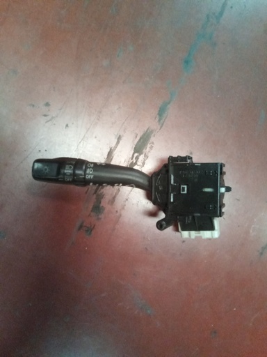 [173650] Mando de luces toyota avensis '03