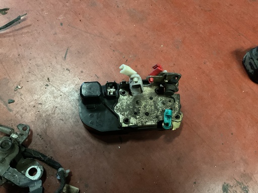 [Sin referencia] Cerradura delantera derecha chrysler 300 ‘04