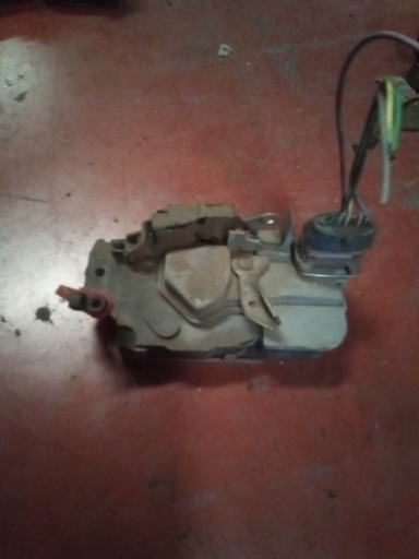 Cerradura trasera izquierda citroen xsara '02