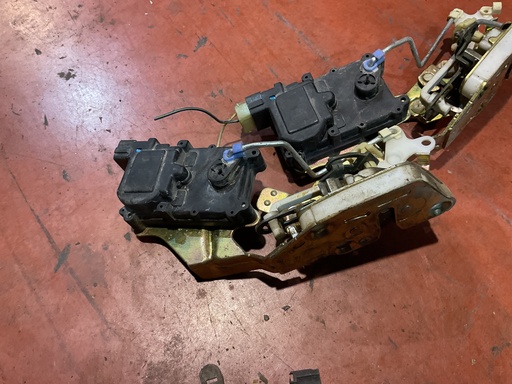 [Sin referencia] Cerradura trasera derecha chevrolet matiz ‘06