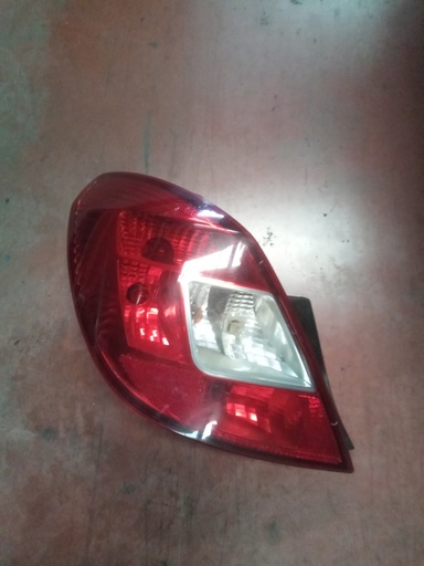 Piloto trasero izquierdo Opel Corsa '10