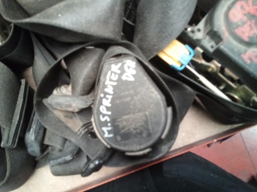 Cinturon delantero derecho mercedes sprinter '97