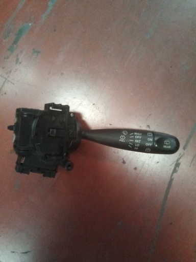 [SIN REFERENCIA] Mando de limpiaparabrisas suzuki alto '10