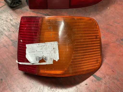 [Sin referencia] Piloto izquierdo audi 100 ‘90