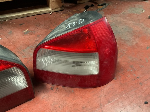 [Sin referencia] Piloto derecho audi a3 ‘01