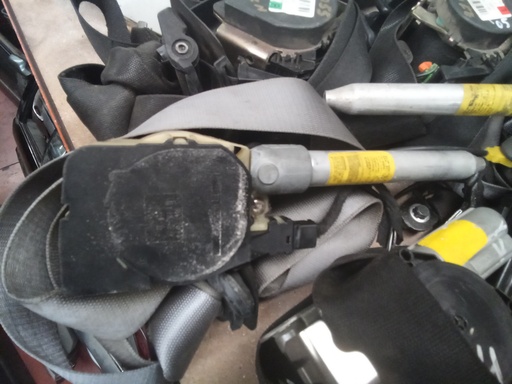 Cinturon delantero izquierdo mercedes clase e w210 '98