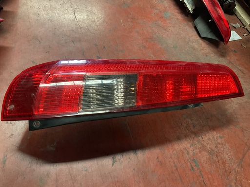 [Sin referencia] Piloto izquierdo ford fiesta 3p ‘03