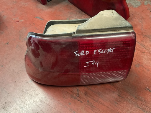 [Sin referencia] Piloto izquierdo ford escort ‘94