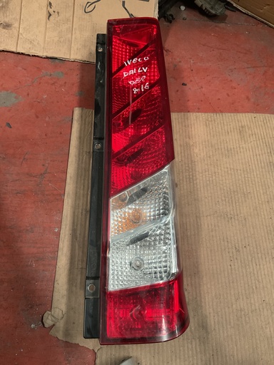 [Sin referencia] Piloto derecho iveco daily ‘16