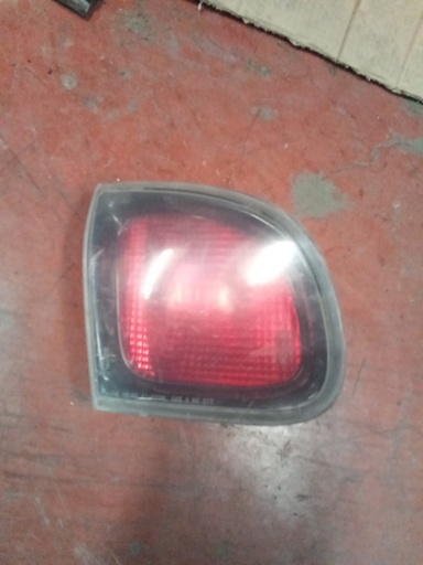 Piloto izquierdo interior Daewoo lanos '02