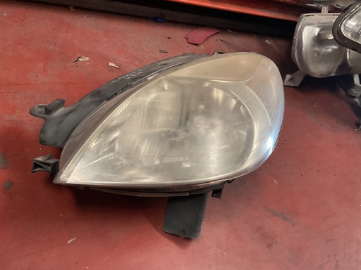 [Sin referencia] Faro izquierdo citroen xsara picasso ‘04