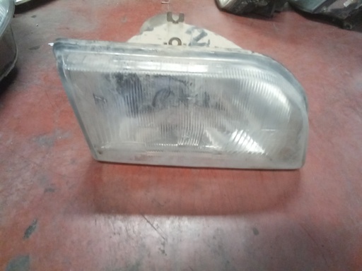 Faro derecho Ford fiesta '95