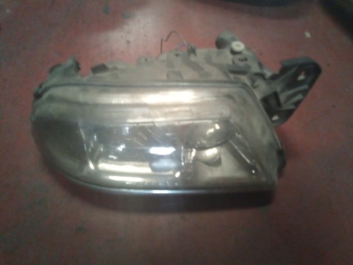 Faro derecho alfa romeo 166 '99