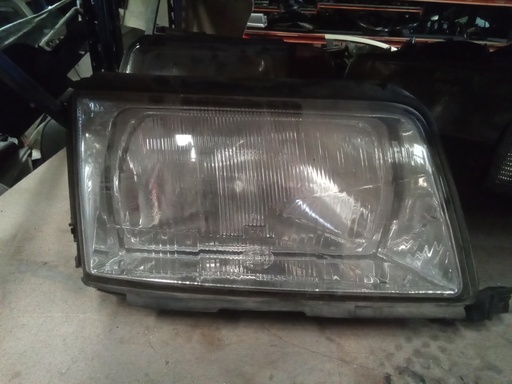 Faro izquierdo Audi 100 '88