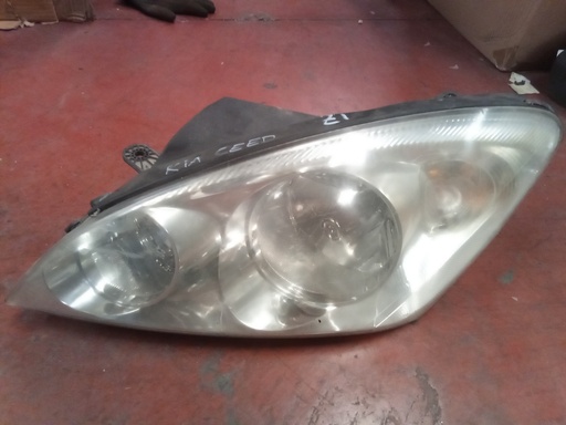 Faro izquierdo Kia ceed '07