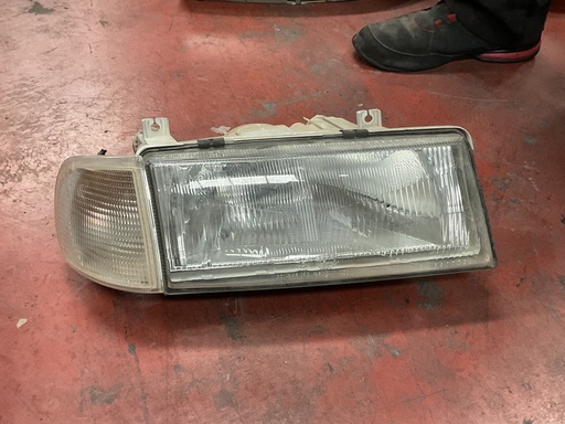 [Sin referencia] Faro derecho sakoda felicia ‘95