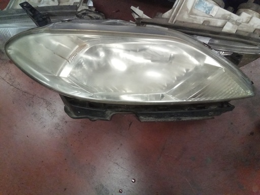 Faro derecho honda fr-v '04