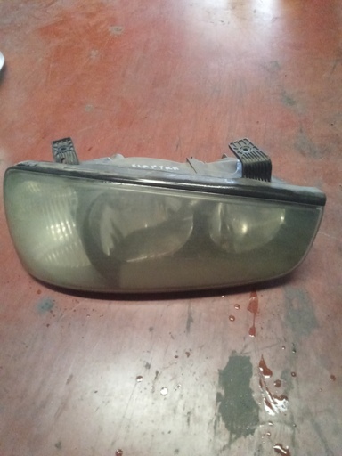 Faro derecho Hyundai elantra '02