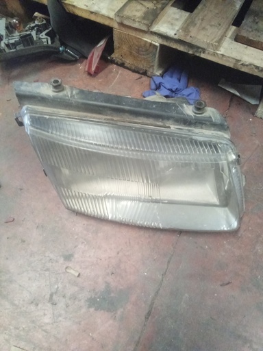 Faro derecho Volkswagen passat '96